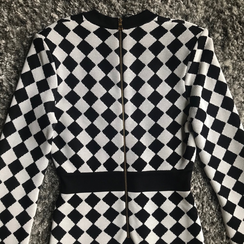 BALMAIN Two-Tone Intarsia-Knit Mini Dress - Picture 13 of 16